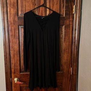 Black long sleeve express dress